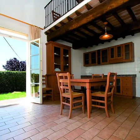 Podere Adorni Aparthotel Collemezzano