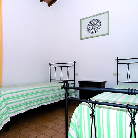 Aparthotel Podere Adorni 3*
