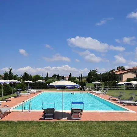 Podere Adorni Aparthotel