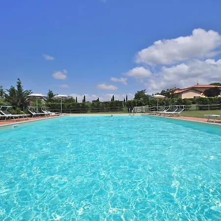 Aparthotel Podere Adorni Collemezzano