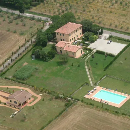 Aparthotel Podere Adorni 3*